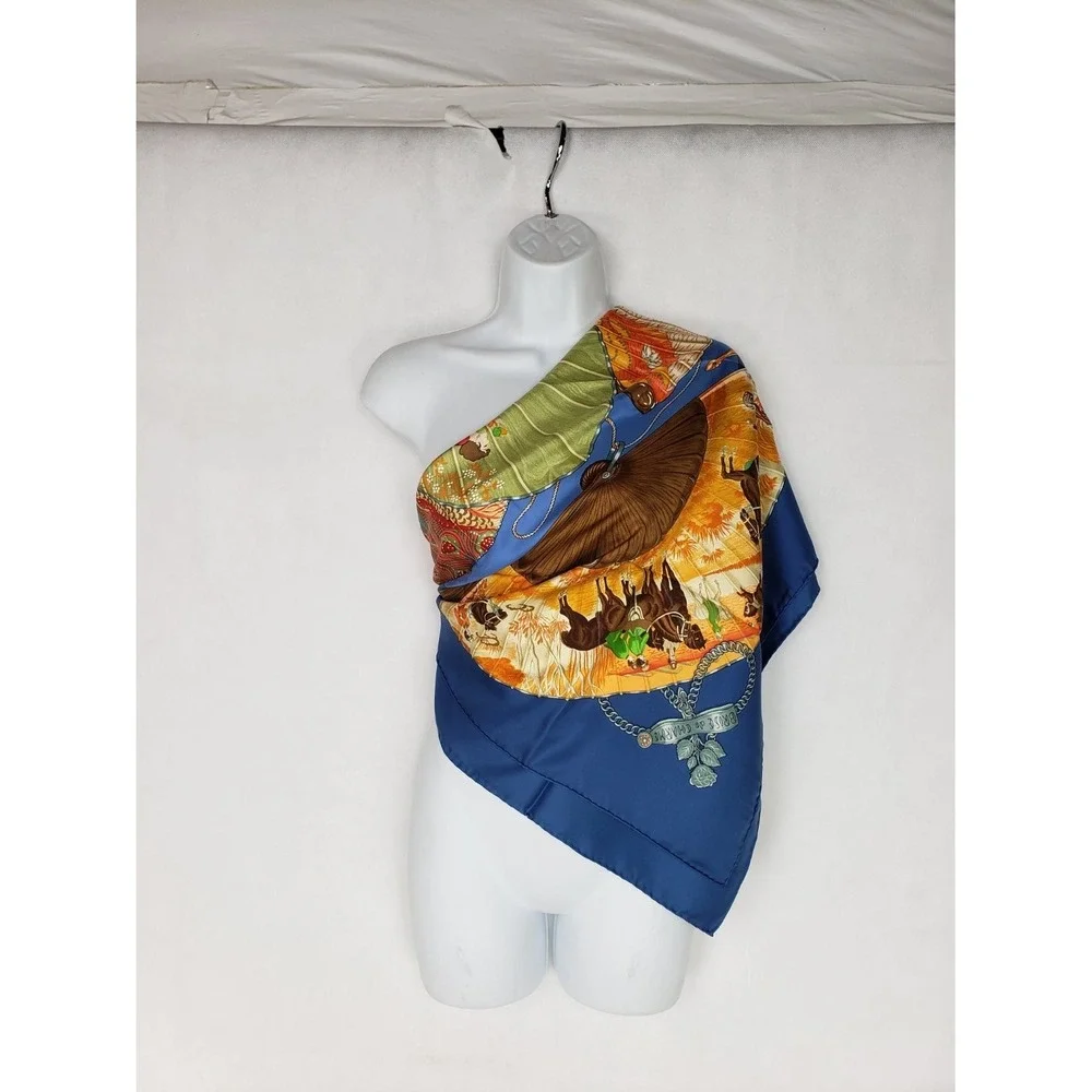 Hermès Brise de Charme 35in Silk Scarf Blue Equestrian Fan Design w Box
